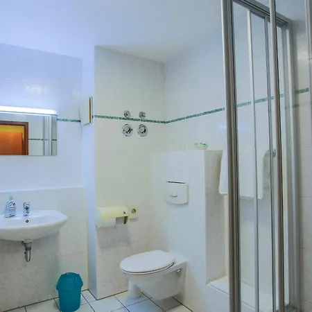 Ideal Hotel