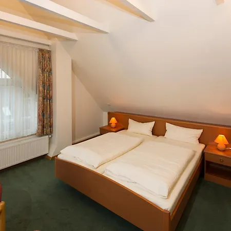 Hotel Ideal 3*